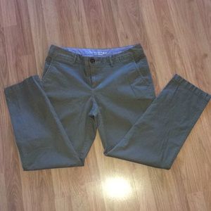 Banana Republic City Chino 10 olive green